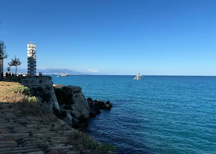 La Pablita, Vieil Antibes, Remparts